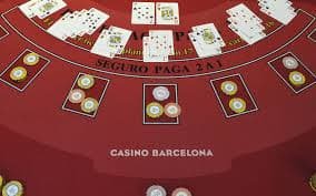 Screenshot of Golden Bank game's bonus round and free spin features